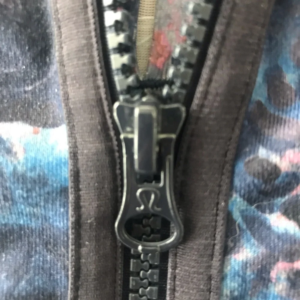 Lululemon If You’re Lucky Jacket‎ Floral Zip Up